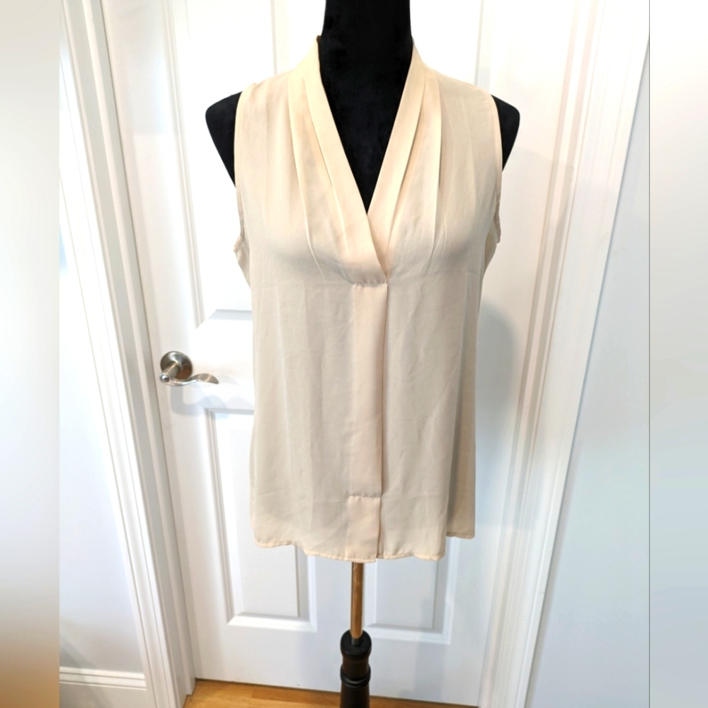 Women's Size MEDIUM Top Blouse New